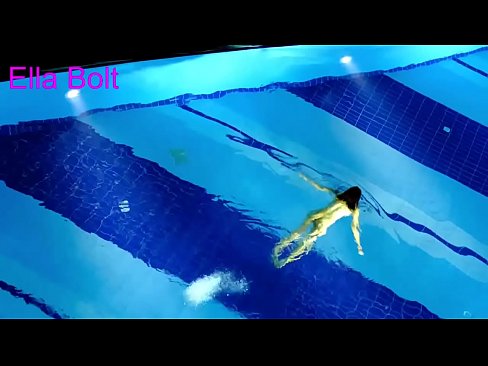 ❤️ నేను చూడటం ఆపలేను, ELLA BOLT రిసార్ట్ పూల్‌లో నగ్నంగా ఈత కొడుతూ దొరికిన యువ అందగత్తె ️❌ అంగ వీడియో మా వద్ద te.epicshowdown.top ☑
